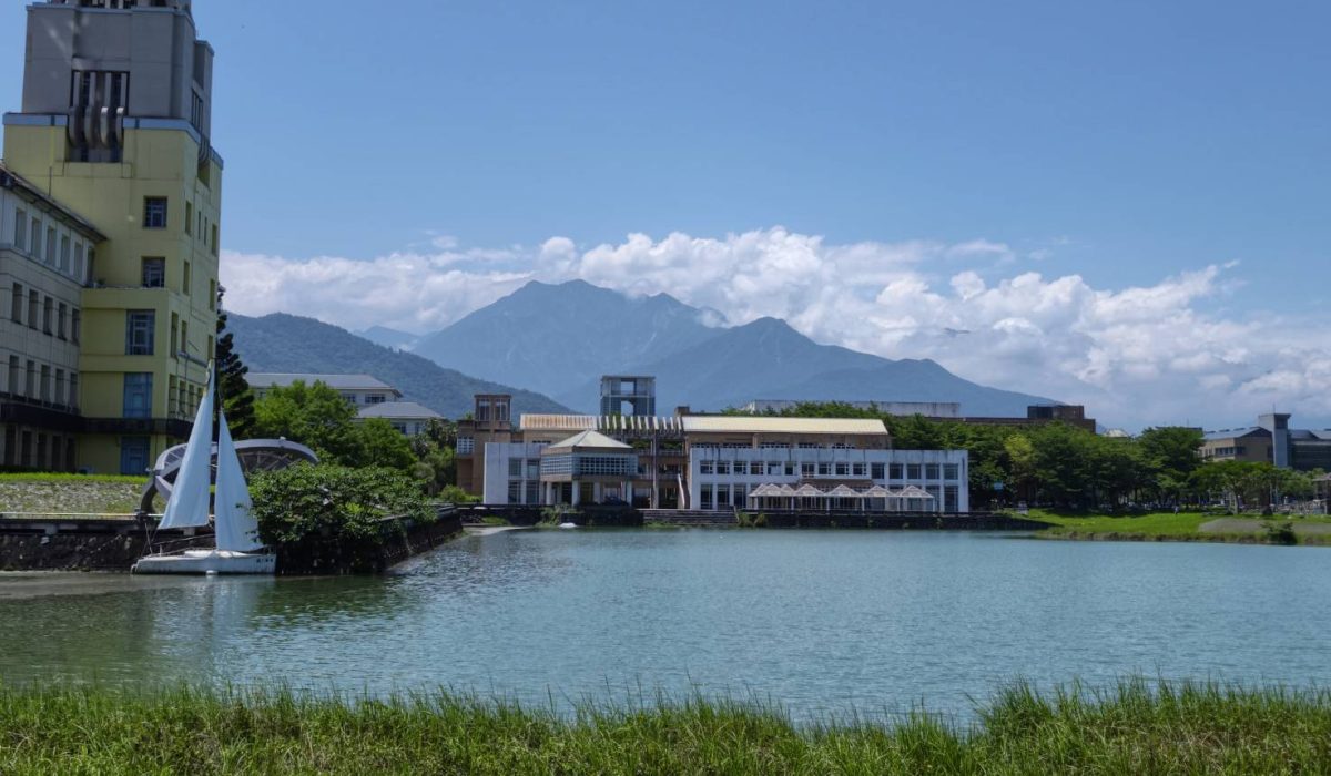 湖畔餐廳 202606